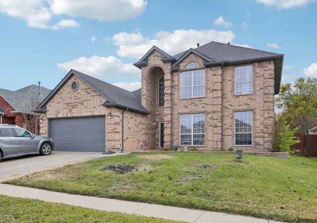 Photo 3 of Single family home for sale at 2708 White Rock Dr, Fort Worth, TX 76131 | MLS# 21080575 | Listing updated on 2026-08-01