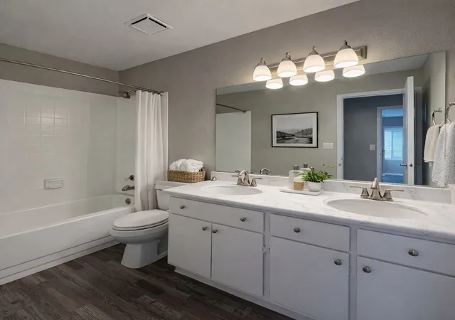 Photo 3 of Condo for sale at 1122 Millview Dr #2201, Arlington, TX 76012 | MLS# 21174015 | Listing updated on 2026-09-21