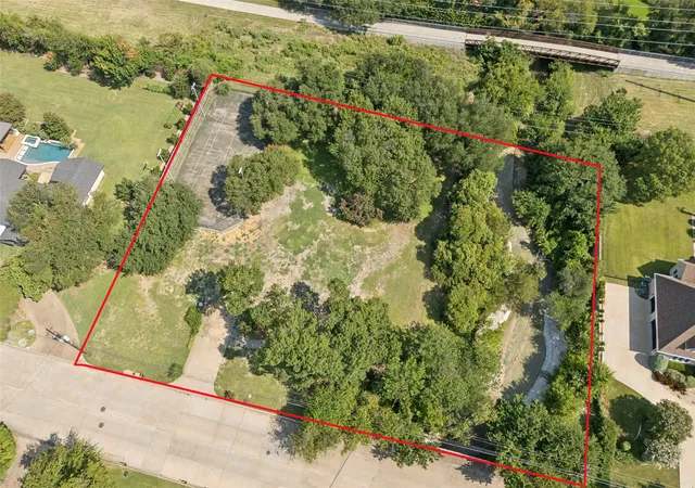 Photo 3 of Sale Pending at 4931 Northaven Rd, Dallas, TX 75229 | MLS# 21174521 | Listing updated on 2026-08-02