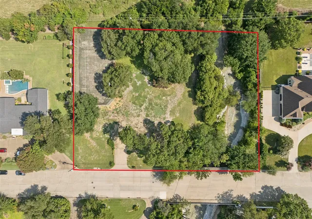 Photo 3 of Sale Pending at 4931 Northaven Rd, Dallas, TX 75229 | MLS# 21174521 | Listing updated on 2026-08-02
