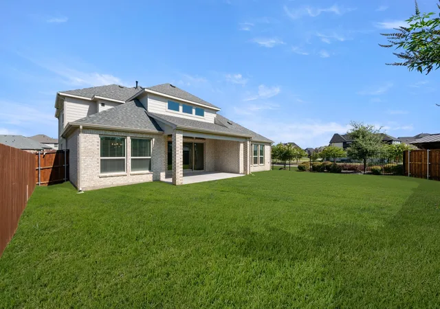 Photo 3 of Sale Pending at 2549 Baypoint Dr, Grand Prairie, TX 75054 | MLS# 21174630 | Listing updated on 2026-09-10