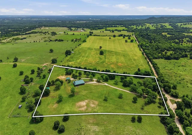 Photo 3 of Single family home for sale at 3078 Admire Rd, Nocona, TX 76255 | MLS# 21158821 | Listing updated on 2026-09-24