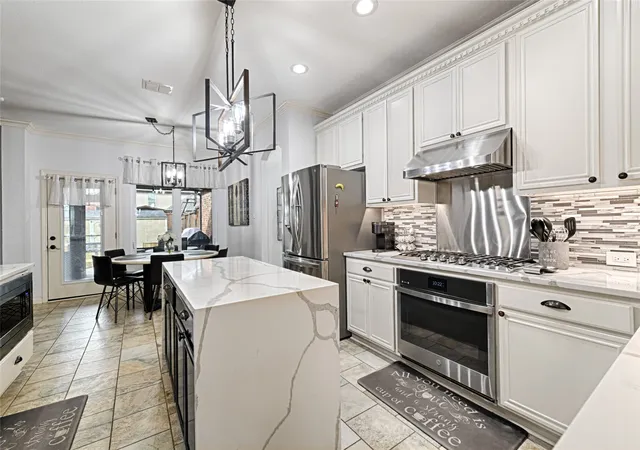 Photo 3 of Sale Pending at 9001 Culberson Dr, Plano, TX 75025 | MLS# 21174828 | Listing updated on 2026-09-12