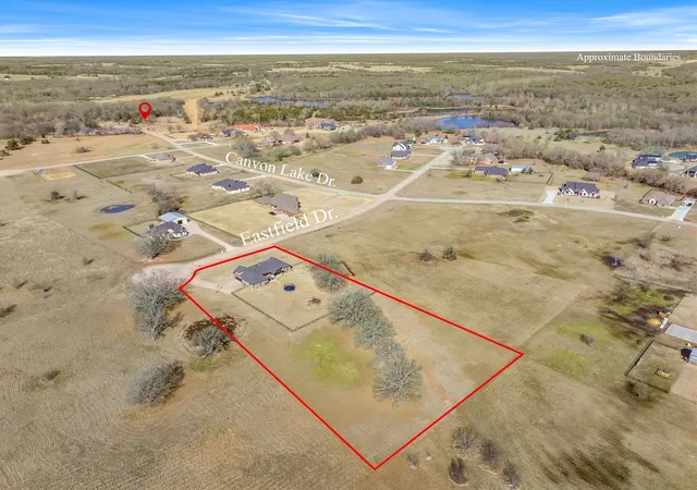 Photo 4 of Single family home for sale at 2055 Eastfield Dr, Wills Point, TX 75169 | MLS# 21176009 | Listing updated on 2026-09-16