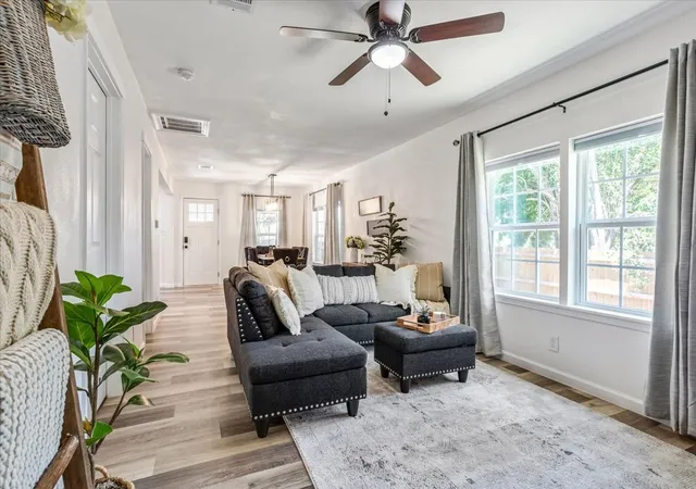 Photo 3 of Single family home for sale at 1114 Clay Ave, Waco, TX 76706 | MLS# 21173412 | Listing updated on 2026-07-29