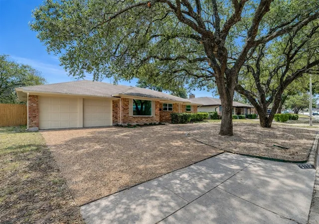 Photo 3 of Single family home for sale at 5113 South Dr, Fort Worth, TX 76132 | MLS# 21176330 | Listing updated on 2026-09-13