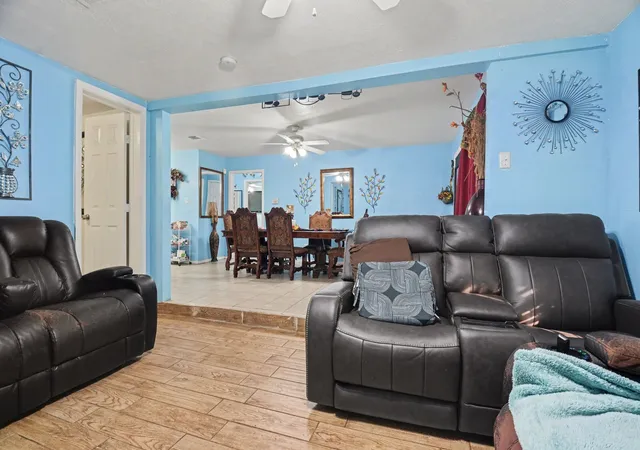 Photo 3 of Single family home for sale at 1615 Barlow Ave, Dallas, TX 75224 | MLS# 21177033 | Listing updated on 2026-08-01