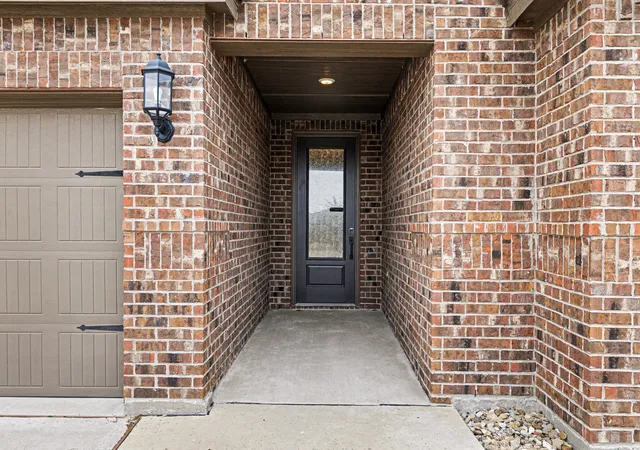 Photo 3 of Single family home for sale at 832 Jackel Dr, Anna, TX 75409 | MLS# 21165621 | Listing updated on 2026-09-10