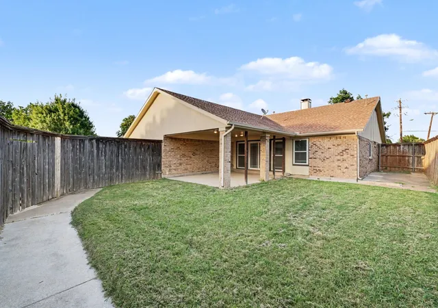 Photo 18 of Single family home for sale at 229 S Heartz Rd, Coppell, TX 75019 | MLS# 21177656 | Listing updated on 2026-07-29