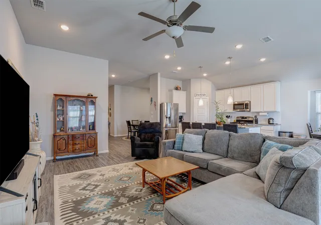 Photo 3 of Single family home for sale at 8948 Bronze Meadow Dr, Fort Worth, TX 76131 | MLS# 21168009 | Listing updated on 2026-07-31