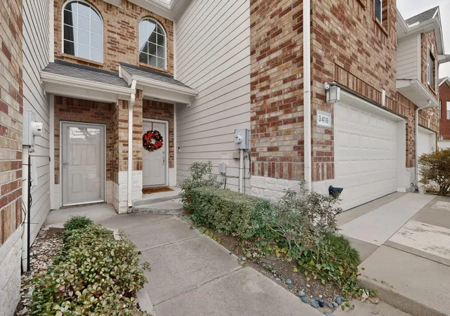 Photo 3 of Townhouse for sale at 3420 Belladonna Dr, Plano, TX 75093 | MLS# 21163958 | Listing updated on 2026-09-13