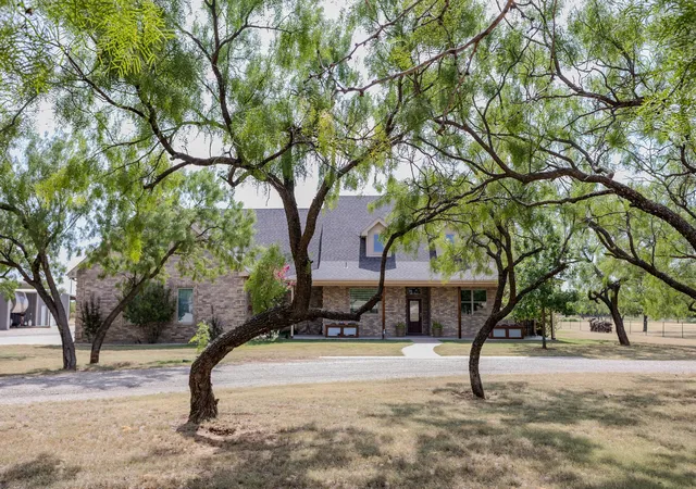 Single family home for sale at 213 Crooked Creek Rd, Abilene, TX 79602 | MLS# 21178821