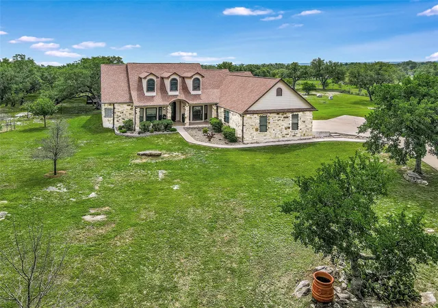 Photo 2 of Single family home for sale at 505 Vista View Trl, Spicewood, TX 78669 | MLS# 21179110 | Listing updated on 2026-07-31