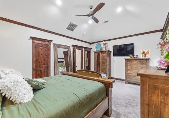 Photo 3 of Single family home for sale at 1006 Manning St, Grand Prairie, TX 75051 | MLS# 21180068 | Listing updated on 2026-09-11