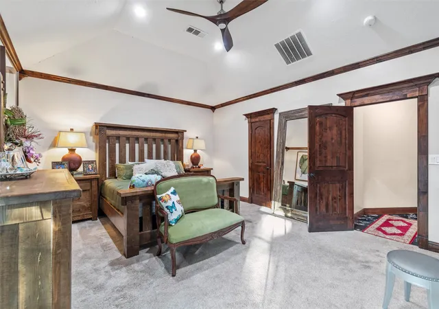 Photo 4 of Single family home for sale at 1006 Manning St, Grand Prairie, TX 75051 | MLS# 21180068 | Listing updated on 2026-09-11