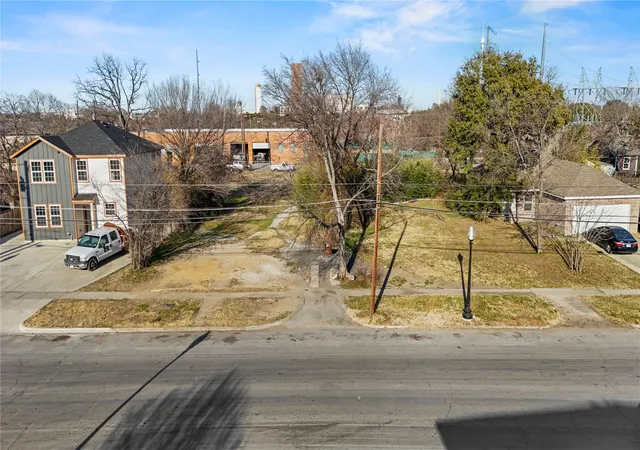 Photo 2 of Land for sale at 2804 Meadow St, Dallas, TX 75215 | MLS# 21180228 | Listing updated on 2026-09-17