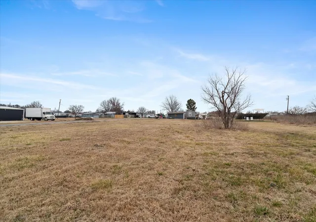 Photo 2 of Land for sale at Tbd Parkview Dr, Southmayd, TX 76268 | MLS# 21180327 | Listing updated on 2026-07-31