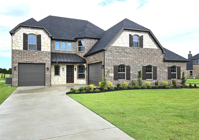 Photo 1 of Single family home for sale at 385 Willie's Ct, Whitesboro, TX 76273 | MLS# 21180438 | Listing updated on 2026-10-05