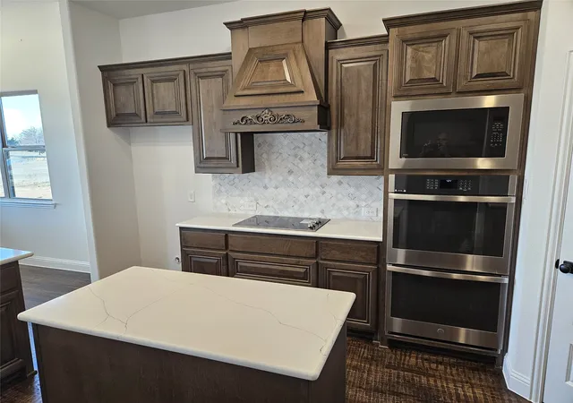 Photo 3 of Single family home for sale at 385 Willie's Ct, Whitesboro, TX 76273 | MLS# 21180438 | Listing updated on 2026-10-05