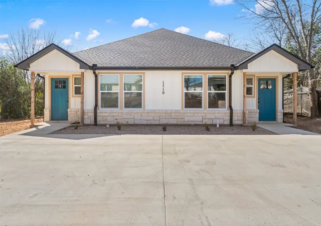 Photo 1 of Multi family home for sale at 1510 N 7th St, Waco, TX 76707 | MLS# 21180407 | Listing updated on 2026-07-30