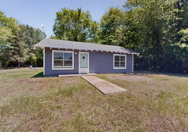 Photo 4 of Single family home for sale at 1586 Fm 2324, Emory, TX 75440 | MLS# 21180606 | Listing updated on 2026-09-10