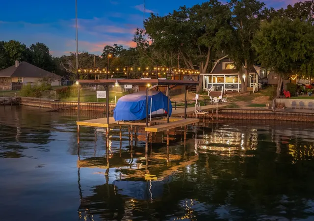 Photo 1 of Single family home for sale at 114 Harbor Dr, Gun Barrel City, TX 75156 | MLS# 21180785 | Listing updated on 2026-09-27