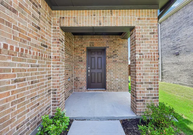 Photo 3 of Single family home for sale at 720 Ashley Gardens Dr, Forney, TX 75126 | MLS# 21181073 | Listing updated on 2026-08-02