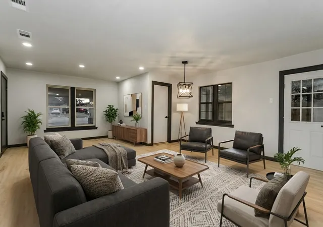 Photo 4 of Single family home for sale at 4520 Geddes Ave, Fort Worth, TX 76107 | MLS# 21181175 | Listing updated on 2026-09-08