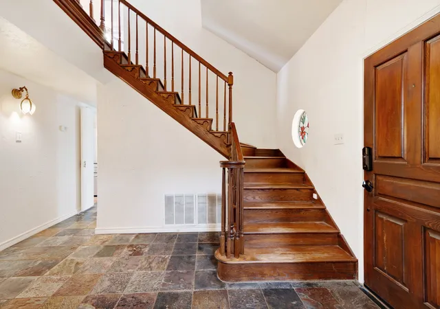 Photo 3 of Sale Pending at 835 39th St Se, Paris, TX | MLS# 21181170 | Listing updated on 2026-09-08