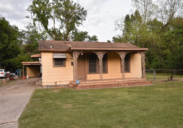 Photo 1 of Single family home for sale at 7033 Karen St, Shreveport, LA 71108 | MLS# 21180863 | Listing updated on 2026-07-29