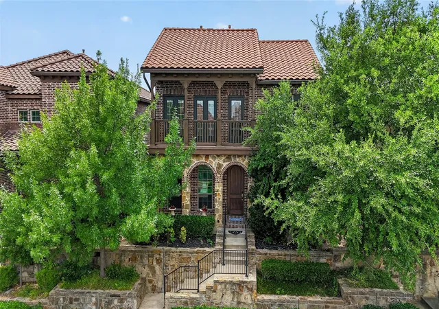 Photo 1 of Single family home for sale at 7031 Nueces Dr, Irving, TX 75039 | MLS# 21180248 | Listing updated on 2026-09-08