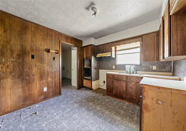 Photo 3 of Sale Pending at 520 Quaid St, Marlin, TX 76661 | MLS# 21179421 | Listing updated on 2026-07-29
