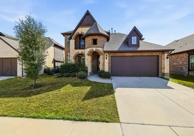 Photo 4 of Single family home for sale at 1220 Thrasher Dr, Little Elm, TX 75068 | MLS# 21181929 | Listing updated on 2026-07-30
