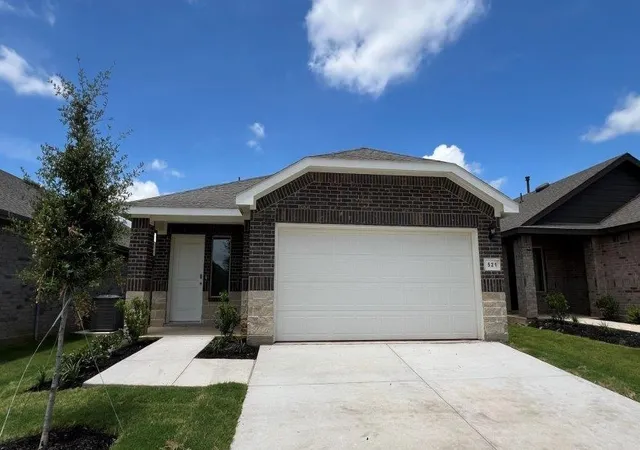 Photo 1 of Sale Pending at 521 Red Admiral Ln, Ponder, TX 76259 | MLS# 21181678 | Listing updated on 2026-09-16