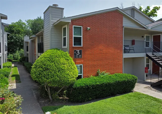 Listing Photo 1 - Condo for sale in building located at 6900 Skillman St, Dallas, TX 75231 - Unit #304C