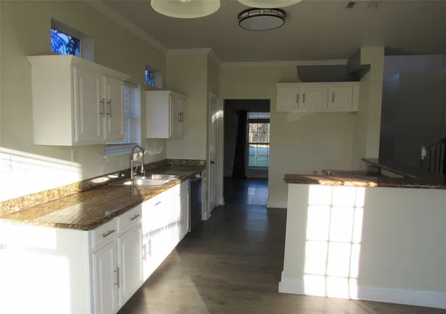 Photo 4 of Single family home for sale at 39220 Shadow Ridge Dr, Whitney, TX 76692 | MLS# 21182039 | Listing updated on 2026-09-09
