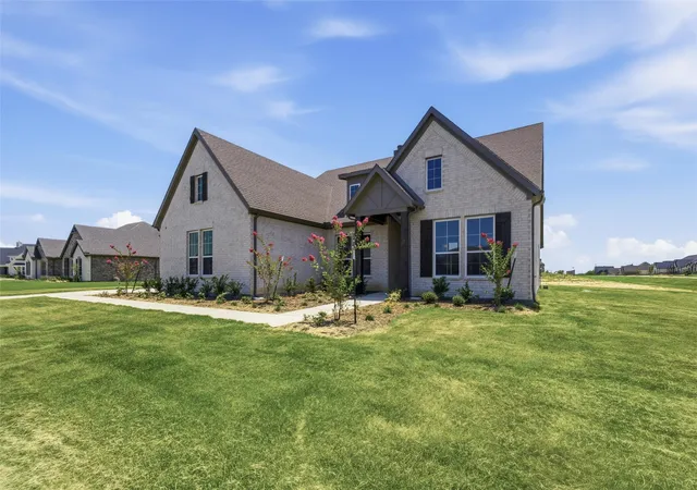 Photo 3 of Single family home for sale at 12117 Clastic Ct, Krum, TX 76249 | MLS# 21183672 | Listing updated on 2026-10-07