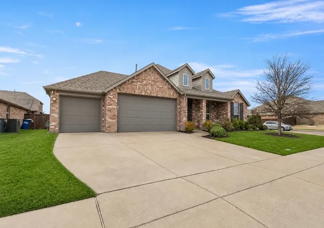 Photo 2 of Sale Pending at 1300 Lawnview Dr, Forney, TX 75126 | MLS# 21184305 | Listing updated on 2026-09-15