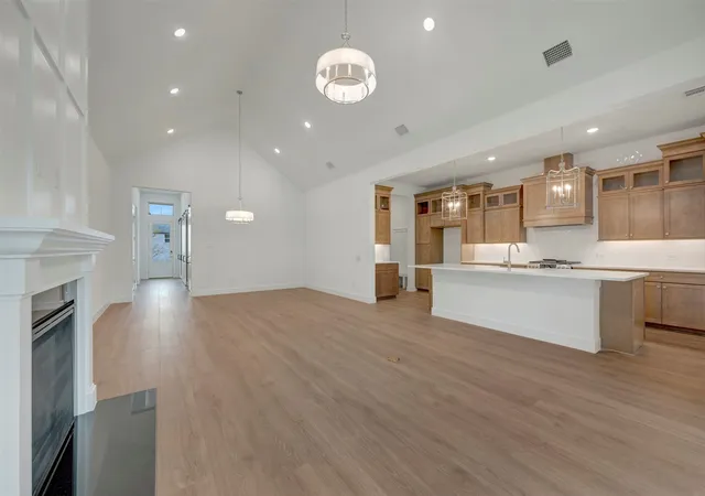 Photo 4 of Single family home for sale at 1215 Cartona Rd, Rockwall, TX 75087 | MLS# 21180017 | Listing updated on 2026-09-13