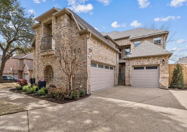 Photo 2 of Sale Pending at 1713 Briaroaks Dr, Flower Mound, TX 75028 | MLS# 21176483 | Listing updated on 2026-09-07