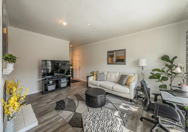 Photo 3 of Condo for sale at 4415 Bellaire Dr S #203S, Fort Worth, TX 76109 | MLS# 21184532 | Listing updated on 2026-09-11