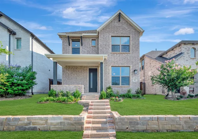 Photo 1 of Sale Pending at 921 Carnation Dr, Crowley, TX 76036 | MLS# 21184584 | Listing updated on 2026-09-14