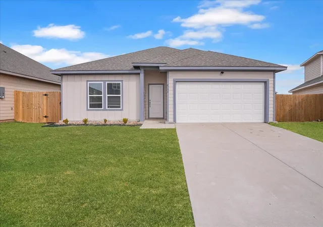 Photo 1 of Single family home for sale at 4704 Delano St, Greenville, TX 75401 | MLS# 21179238 | Listing updated on 2026-09-12