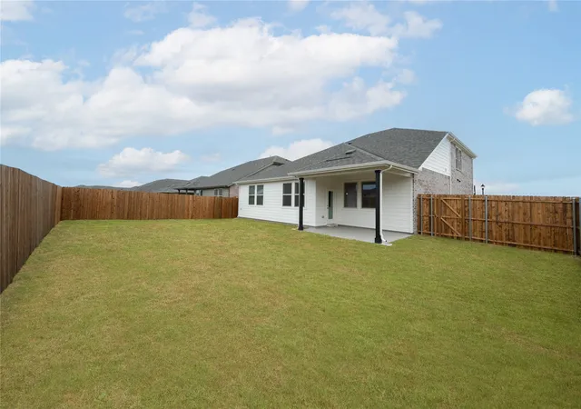 Photo 2 of Single family home for sale at 2501 Freeman St, Anna, TX 75409 | MLS# 21184945 | Listing updated on 2026-09-15