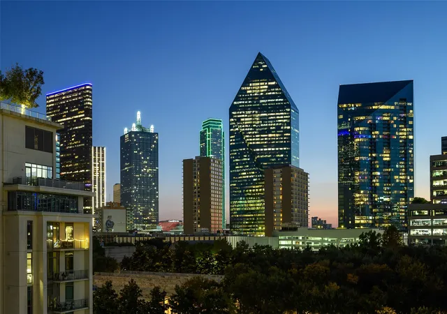 Photo 2 of Condo for sale at 1918 Olive St #402, Dallas, TX 75201 | MLS# 21183663 | Listing updated on 2026-09-13