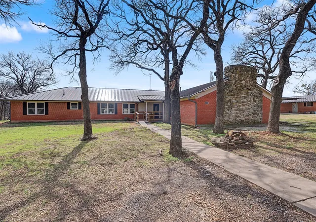 Photo 2 of Single family home for sale at 8240 Kramer St, Lillian, TX 76061 | MLS# 21181879 | Listing updated on 2026-10-02