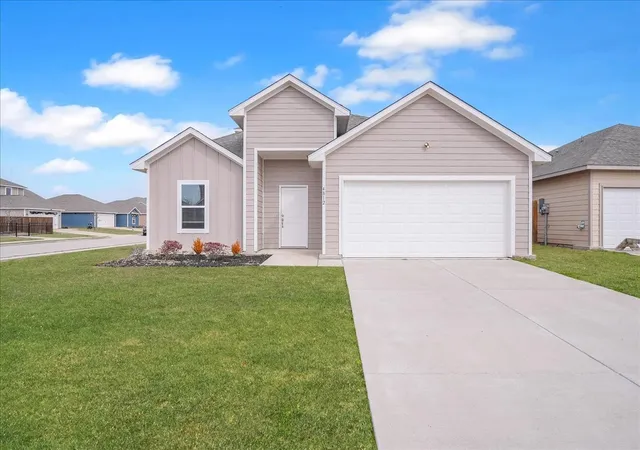 Photo 1 of Single family home for sale at 4812 Delano St, Greenville, TX 75401 | MLS# 21179218 | Listing updated on 2026-09-12