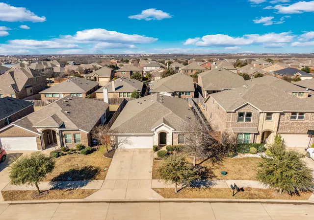 Photo 3 of Single family home for sale at 2107 Danibelle Dr, Forney, TX 75126 | MLS# 21185682 | Listing updated on 2026-09-11