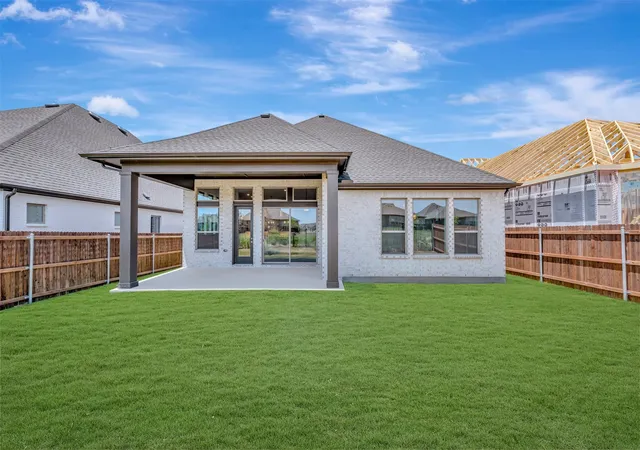 Photo 2 of Single family home for sale at 7829 Pondview Ln, Fort Worth, TX 76123 | MLS# 21185753 | Listing updated on 2026-09-13