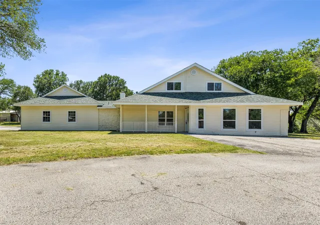 Photo 1 of Single family home for sale at 549 W Paloma Ct, Fort Worth, TX 76108 | MLS# 21185636 | Listing updated on 2026-09-11